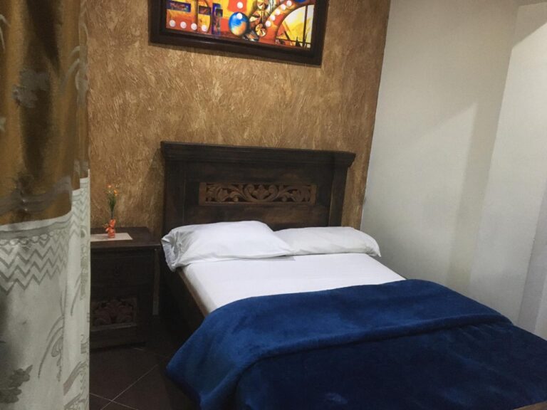 Habitación 208